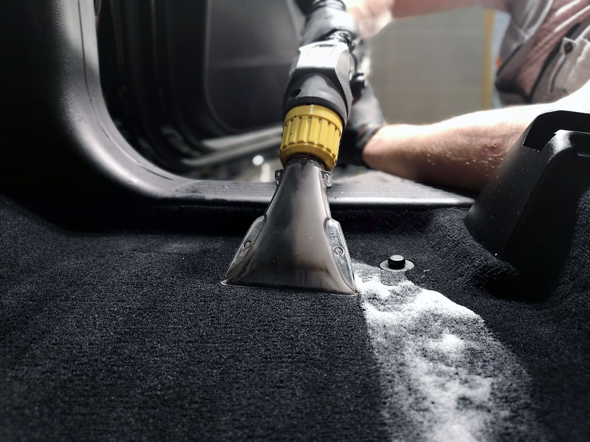 cleaning of fabric seats & carpets